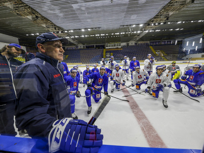 Prvý oficiálny zraz slovenskej hokejovej reprezentácie pred MS v Rige