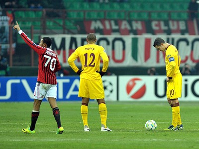 Momentka zo zápasu AC Miláno - Arsenal