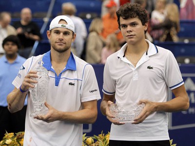 Finalisti Roddick a Raonic s trofejami