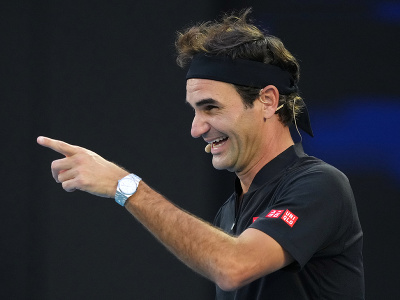 Roger Federer počas exhibičného zápasu