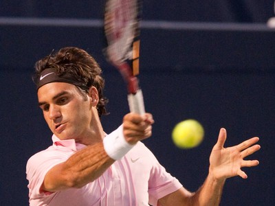Roger Federer  postúpil do finále cez Novaka Djokoviča