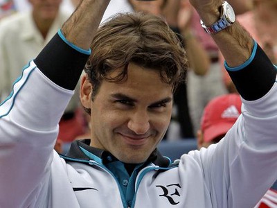 Roger Federer v zápase s Novakom Djokovičom na turnaji v Cincinnati