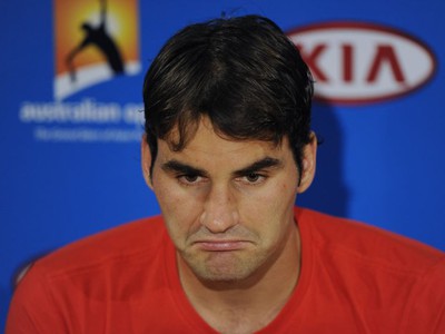 Roger Federer pri skvelom údere