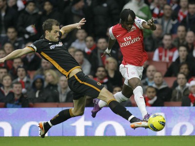 Roger Johnson a Gervinho