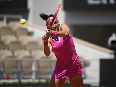 Francúzska tenistka Caroline Garciová v zápase 2. kola ženskej dvojhry na grandslamovom turnaji Roland Garros