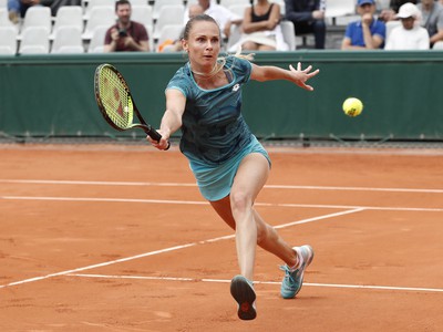 Na snímke slovenská tenistka Magdaléna Rybáriková neuspela v 1. kole dvojhry na grandslamovom turnaji Roland Garros. 