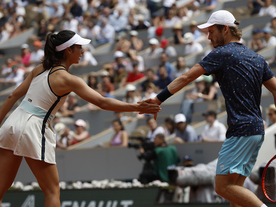 Víťazom miešanej štvorhry na Roland Garros sa stal japonsko-holandský tenisový pár Ena Šibaharová, Wesley Koolhof