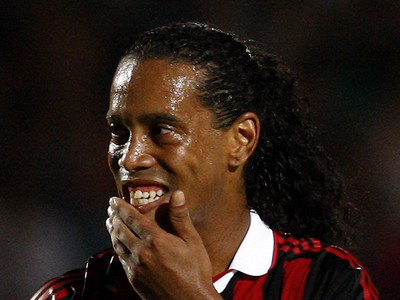 Ronaldinho sa usmieva počas