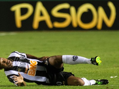 Ronaldinho po surovom zákroku