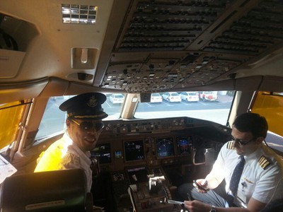 Ronaldiho zapózoval ako pilot
