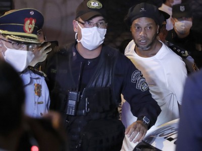 Ronaldinhovi nariadil súd domácu väzbu v hoteli