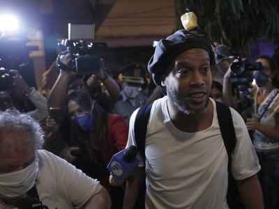 Ronaldinhovi nariadil súd domácu väzbu v hoteli