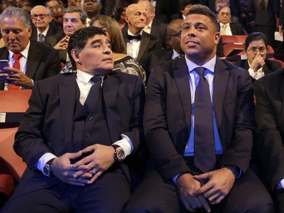 Diego Maradona a Ronaldo