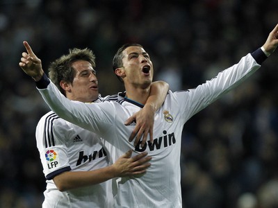 Cristiano Ronaldo (vpravo)