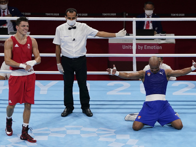 Kubánsky boxer Roniel Iglesias získal zlato na OH v Tokiu v kategórii do 69 kg