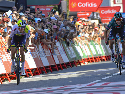 Portugalský cyklista Rui Costa zvíťazil v nedeľnej 15. etape 78. ročníka Vuelty. 