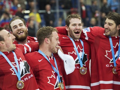 Radosť hráčov Kanady z titulu majstrov sveta