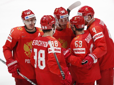 Radosť hráčov Ruska v zápase o bronz 