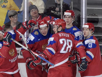 Rusi oslavujú gól
