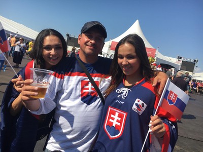 Slovenskí fanúšikovia pred zápasom s Ruskom