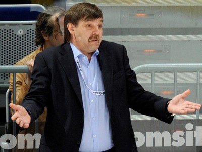 Tréner ruskej hokejovej reprezentácie Olegs Znaroks