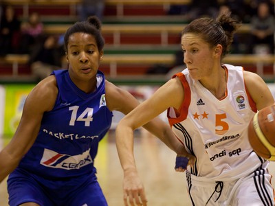 Sarah Dusfar a Katarína
