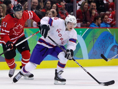 Ryan Getzlaf a Mathis Olimb