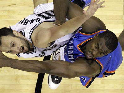 Manu Ginobili  a