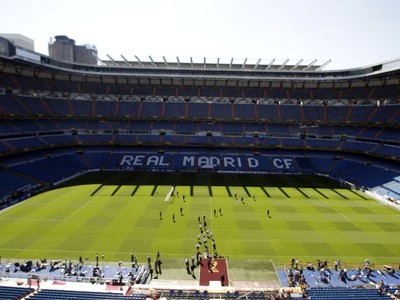 Štadión Santiago Bernabeu v Madride je pripravený na finále Ligy majstrov