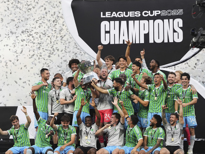 Futbalisti Seattlu Sounders sa radujú zo zisku trofeje v Ligovom pohári