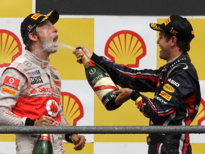 Sebastian Vettel a Jenson Button