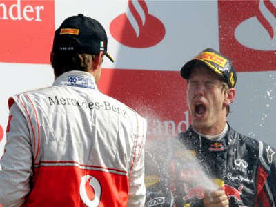 Sebastian Vettel a Jenson Button
