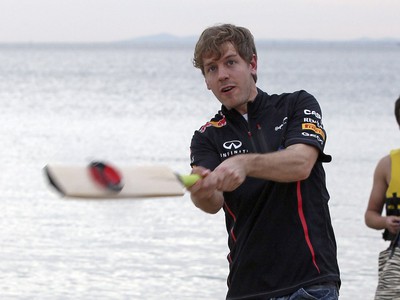 Vettel stihol aj partičku