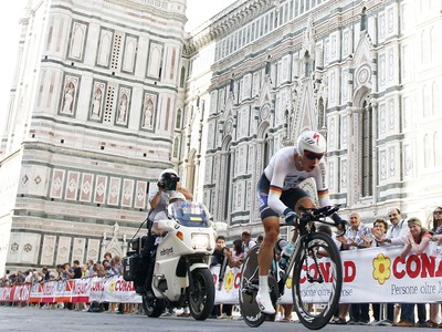 Tony Martin vo Florencii zaknihoval v individuálnej časovke víťazný hetrik