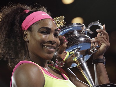 Serena Williamsová s trofejou