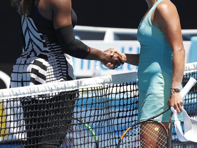 Serena Williamsová a Barbora Strýcová