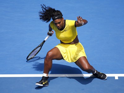 Američanka Serena Williamsová vyradila vo štvrťfinále Rusku Mariu Šarapovovú