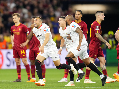 Futbalisti Sevilly zdolali vo finále Európskej lige AS Rím