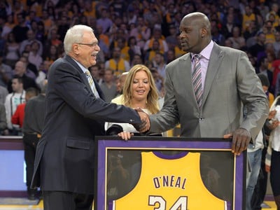 Vedenie Los Angeles Lakers vyradilo dres s číslom 34, ktorý nosil legendárny Shaquille O'Neal
