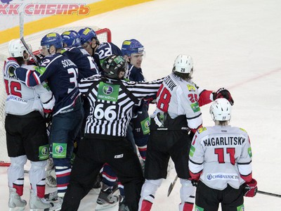 Momentka zo zápasu Novosibirsk