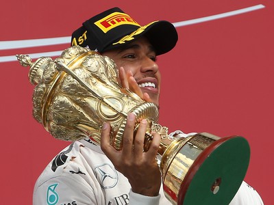 Lewis Hamilton víťazom VC Veľkej Británie 