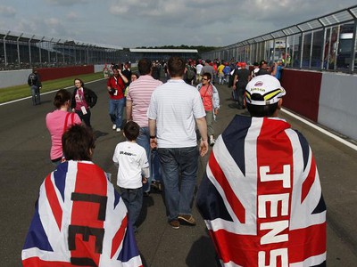 Okruh v Silverstone ožíva