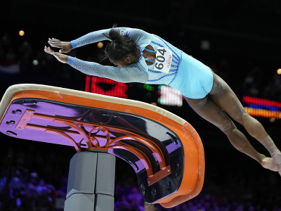 Americká gymnastka Simone Bilesová počas MS v gymnastike 2023