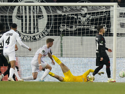 Philipp Wiesinger strieľa úvodný gól LASK Linz