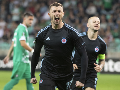 Aleksandar Čavrič (Slovan) sa teší z gólu