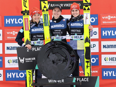 Slovinská skokanka na lyžiach Ema Klinecová vytvorila nový svetový rekord