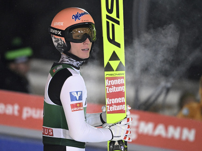 Rakúsky skokan na lyžiach Jan Hörl