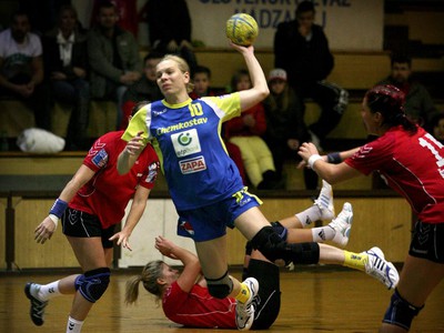Daria Grobová strieľa na