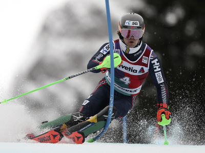 Na snímke nórsky lyžiar Lucas Braathen v 1. kole slalomu Svetového pohára vo švajčiarskom Adelbodene