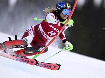 Katharina Gallhuberová počas slalomu žien v Are